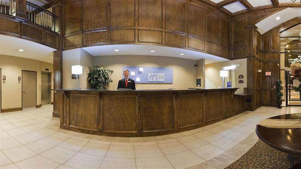 Holiday Inn Express Hotel Kansas City - Bonner Springs By Ihg Zewnętrze zdjęcie
