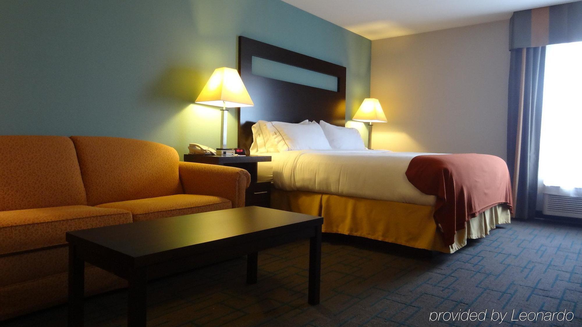 Holiday Inn Express Hotel Kansas City - Bonner Springs By Ihg Zewnętrze zdjęcie