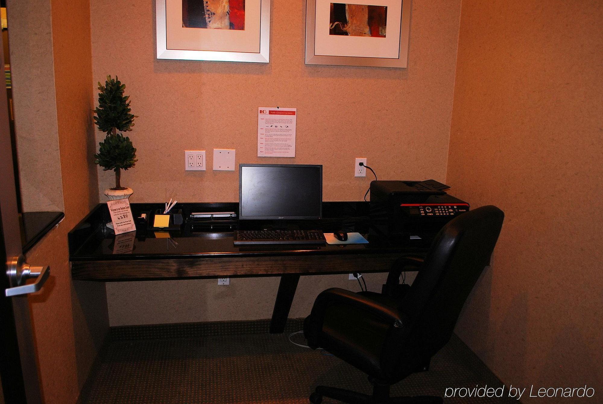 Holiday Inn Express Hotel Kansas City - Bonner Springs By Ihg Zewnętrze zdjęcie